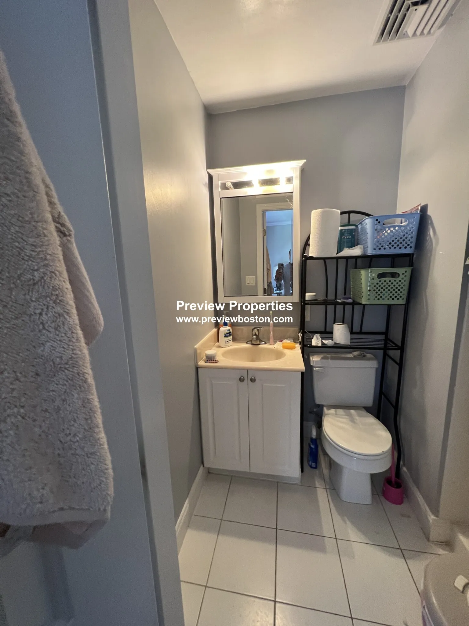 3 bed, 2 bath apartment for rent at 164 Newton St Unit 3P, Brighton — photo 12 of 14