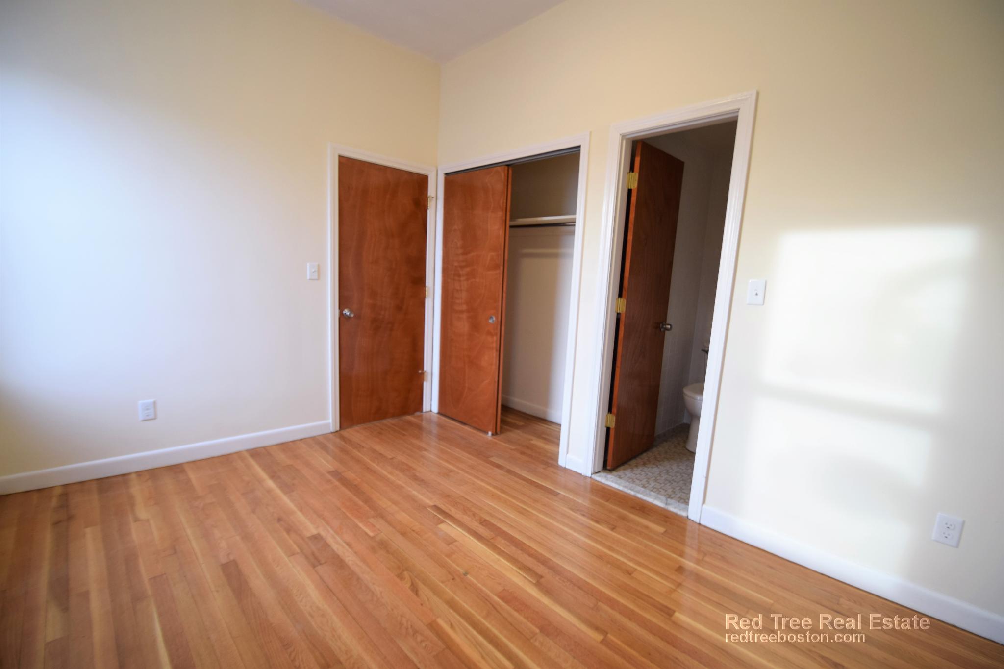 1 bed, 1 bath apartment for rent at 164 North Beacon St Unit 12, Brighton — photo 4 of 11