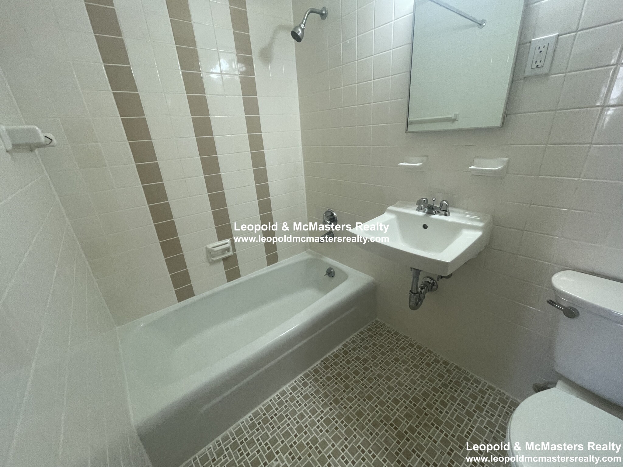 1 bed, 1 bath apartment for rent at 164 North Beacon St Unit 22, Brighton — photo 8 of 8