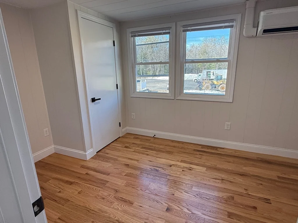 5 bed, 2 bath apartment for rent at 164 Palmer Rd, Plympton — photo 10 of 10