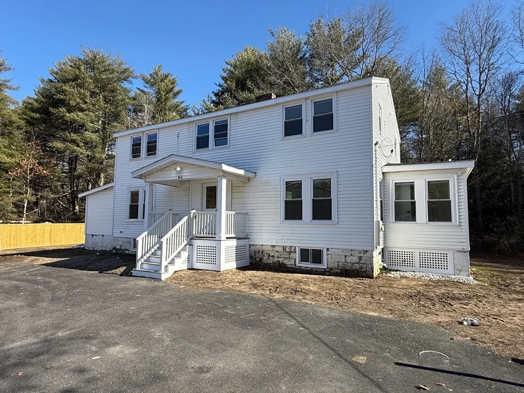 5 bed, 2 bath apartment for rent at 164 Palmer Rd, Plympton — photo 1 of 10