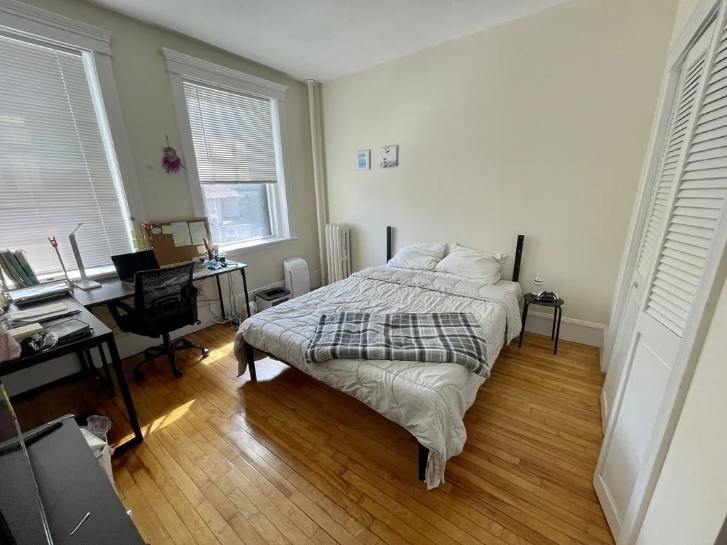 1 bed, 1 bath apartment for rent at 164 Strathmore Rd Unit 10, Brighton — photo 7 of 8
