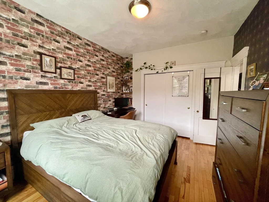 1 bed, 1 bath apartment for rent at 164 Strathmore Rd Unit 12, Brighton — photo 10 of 22