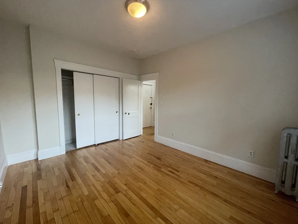 1 bed, 1 bath apartment for rent at 164 Strathmore Rd Unit 12, Brighton — photo 12 of 22