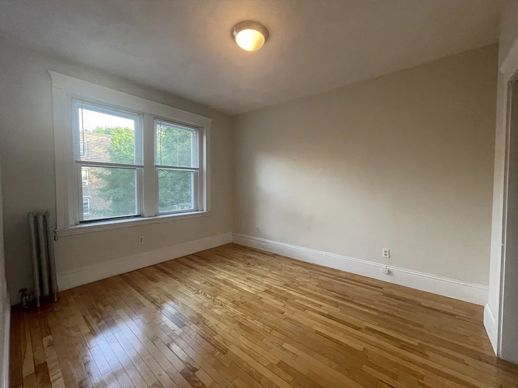 1 bed, 1 bath apartment for rent at 164 Strathmore Rd Unit 12, Brighton — photo 11 of 22