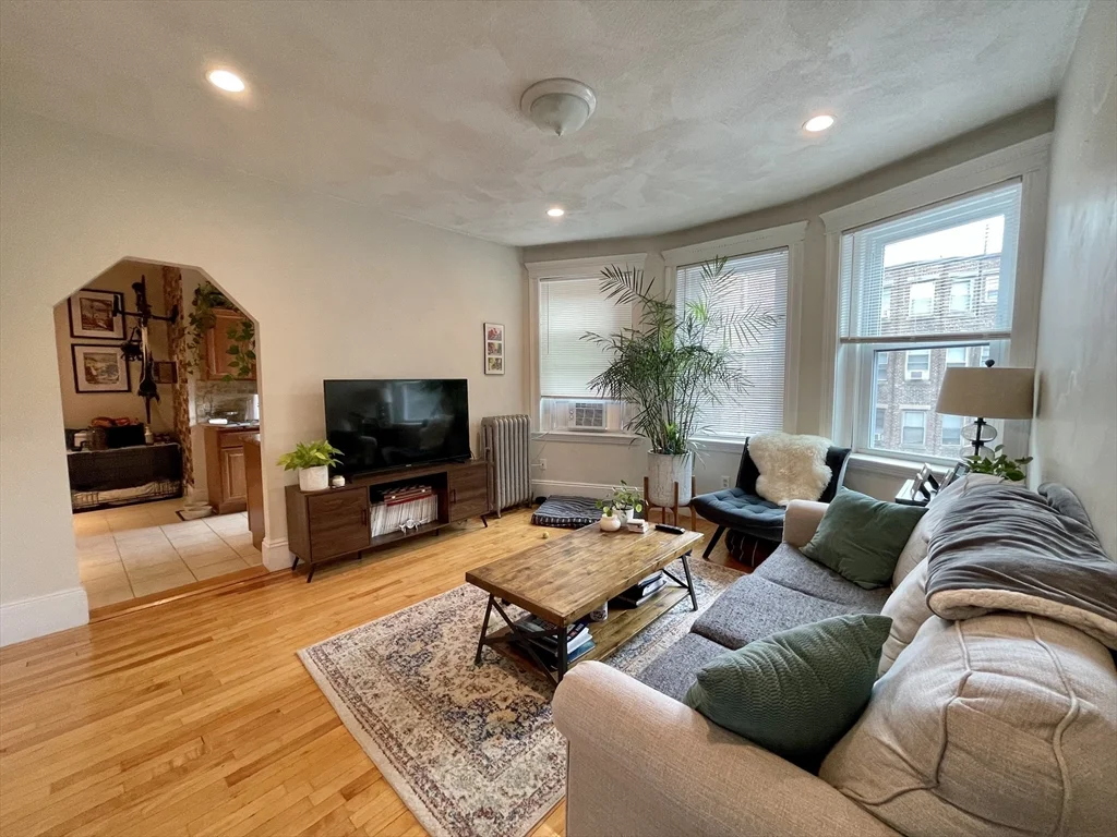 1 bed, 1 bath apartment for rent at 164 Strathmore Rd Unit 12, Brighton