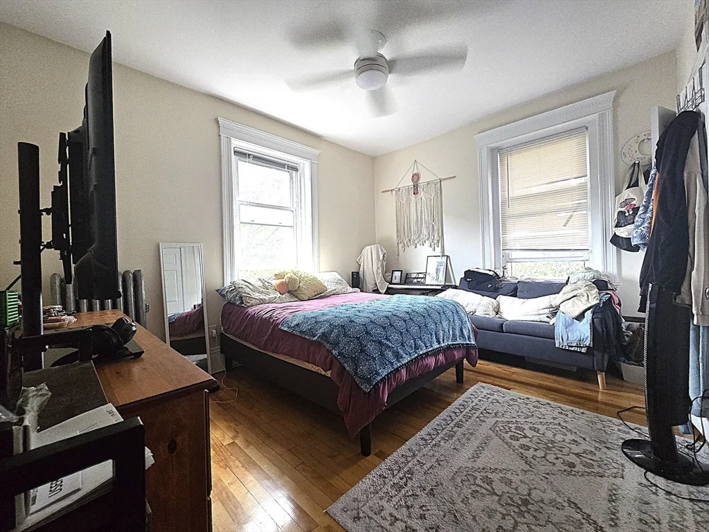 1 bed, 1 bath apartment for rent at 164 Strathmore Rd Unit 25, Brighton — photo 4 of 7