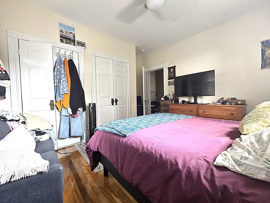 1 bed, 1 bath apartment for rent at 164 Strathmore Rd Unit 25, Brighton — photo 5 of 7