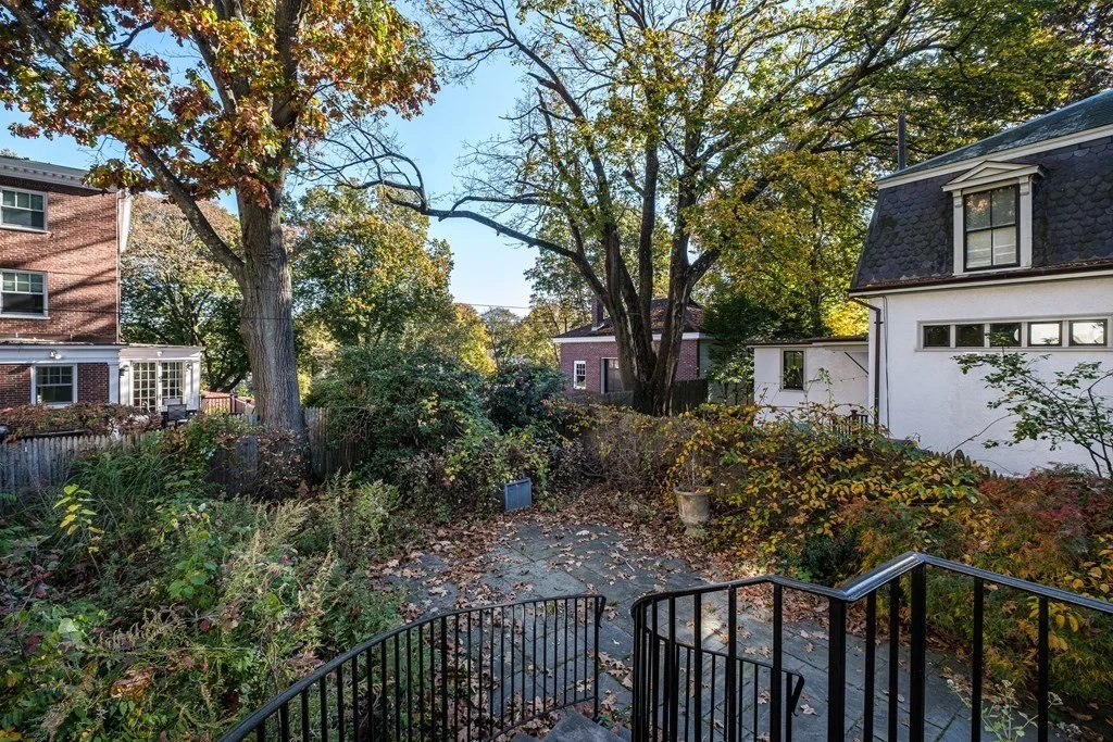 5 bed, 3.5 bath apartment for rent at 164 Tappan St Unit 1, Brookline — photo 32 of 33