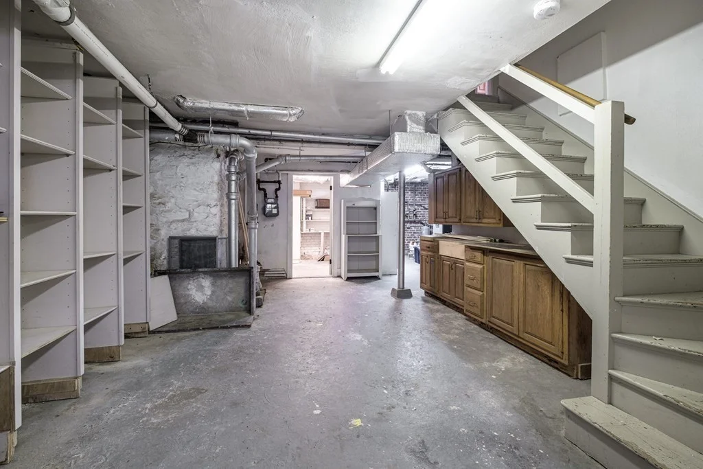5 bed, 3.5 bath apartment for rent at 164 Tappan St Unit 1, Brookline — photo 26 of 33