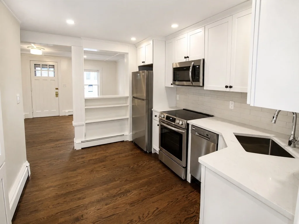 1 bed, 1 bath apartment for rent at 164 Warren Ave Unit B, Whitman — photo 9 of 11
