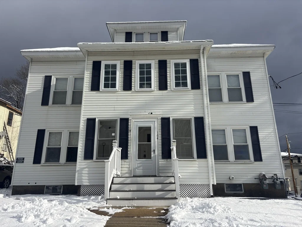 2 bed, 1 bath apartment for rent at 164 Washington St Unit 1, Gardner — photo 1 of 29