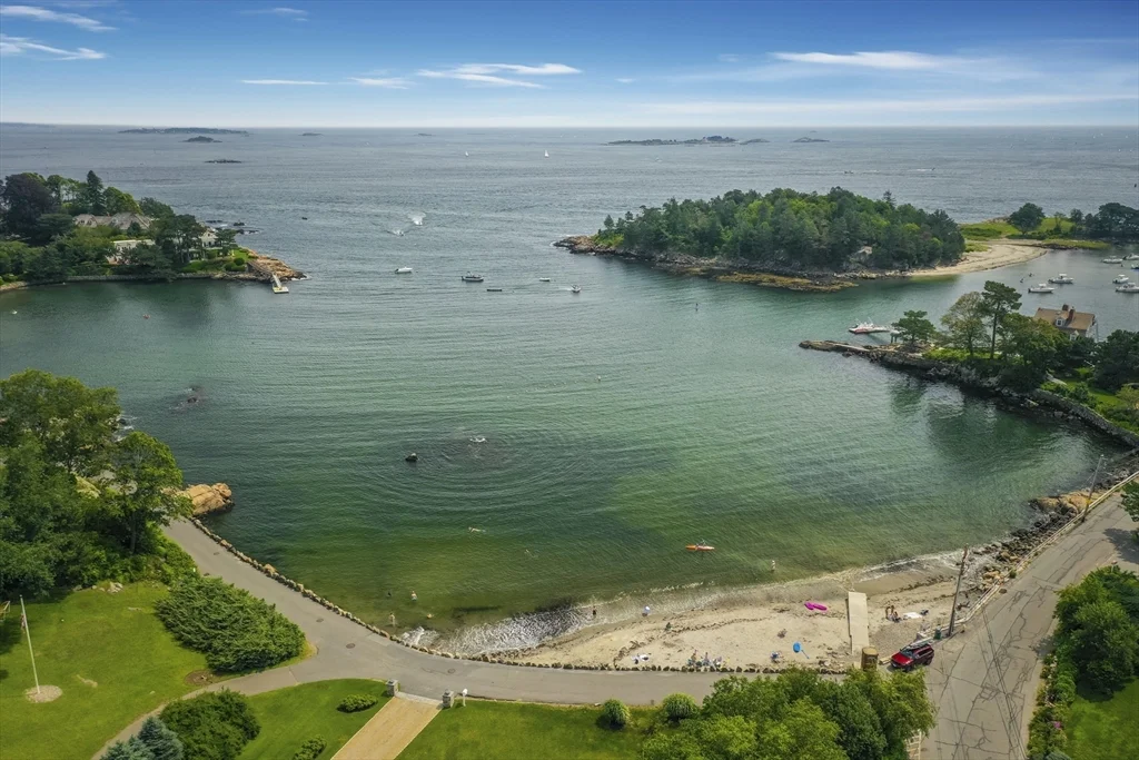 1 bed, 1 bath apartment for rent at 164 Washington St Unit A, Marblehead — photo 23 of 24
