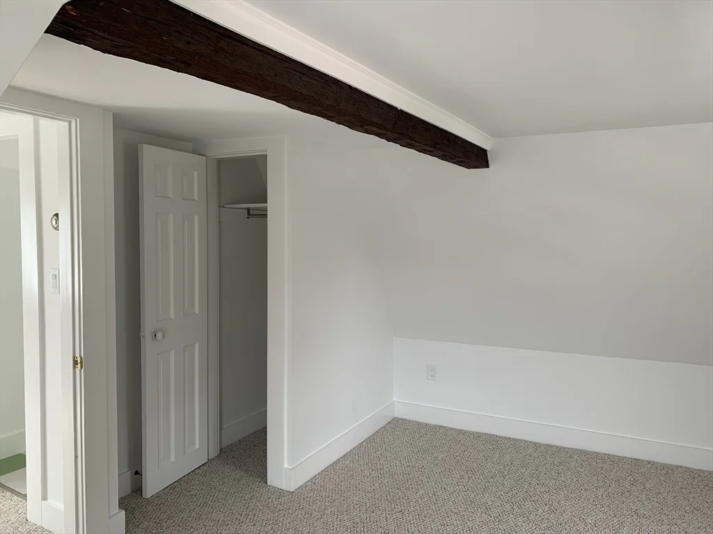 1 bed, 1 bath apartment for rent at 164 Washington St Unit A, Marblehead — photo 14 of 24