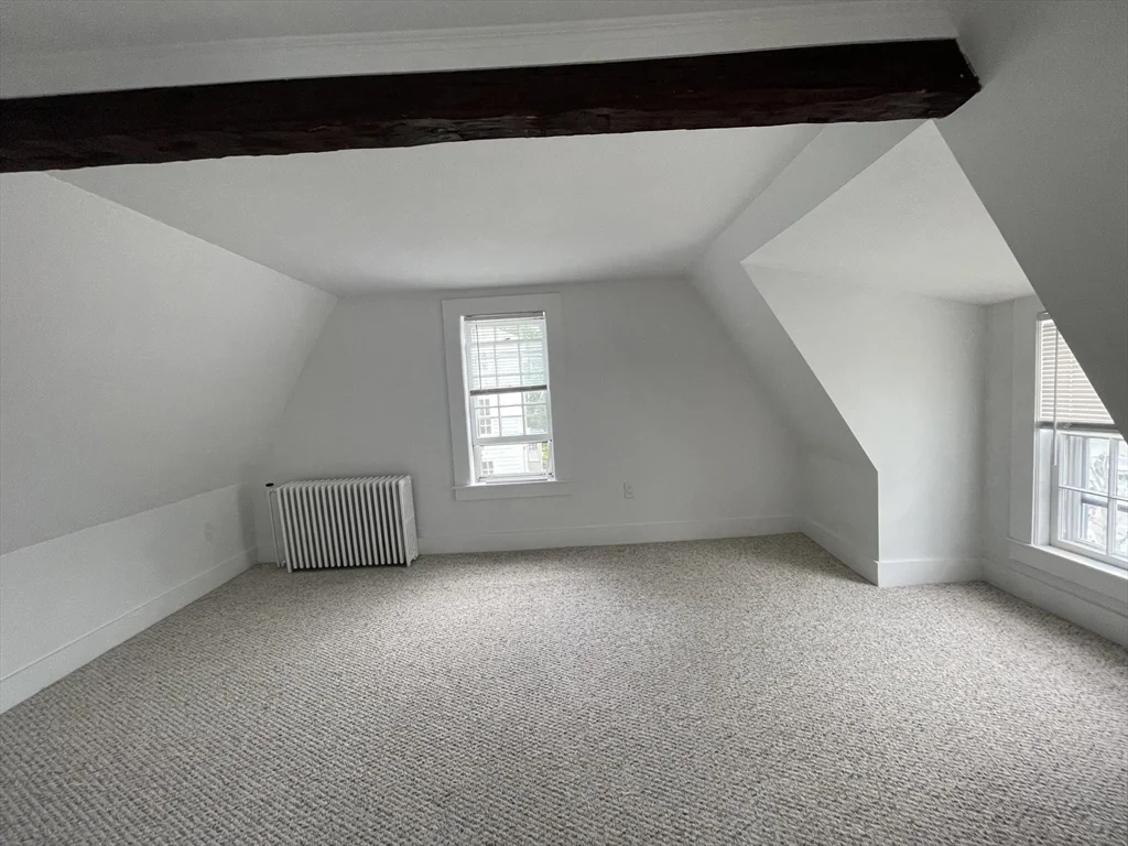 1 bed, 1 bath apartment for rent at 164 Washington St Unit A, Marblehead — photo 8 of 24