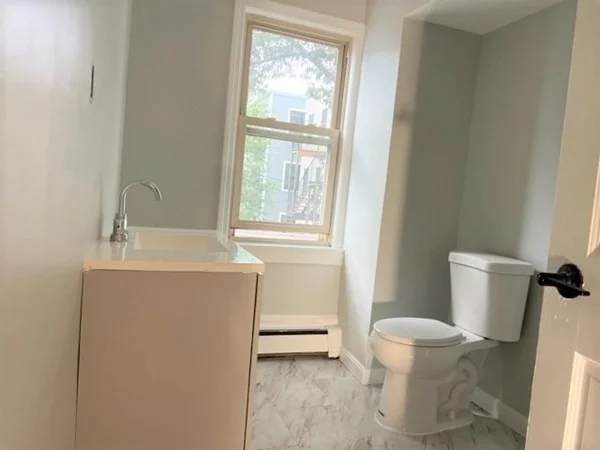 5 bed, 2 bath apartment for rent at 164 West 9th St Unit 1, South Boston — photo 9 of 15