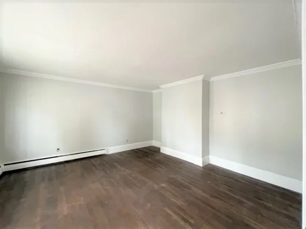 5 bed, 2 bath apartment for rent at 164 West 9th St Unit 1, South Boston — photo 11 of 15