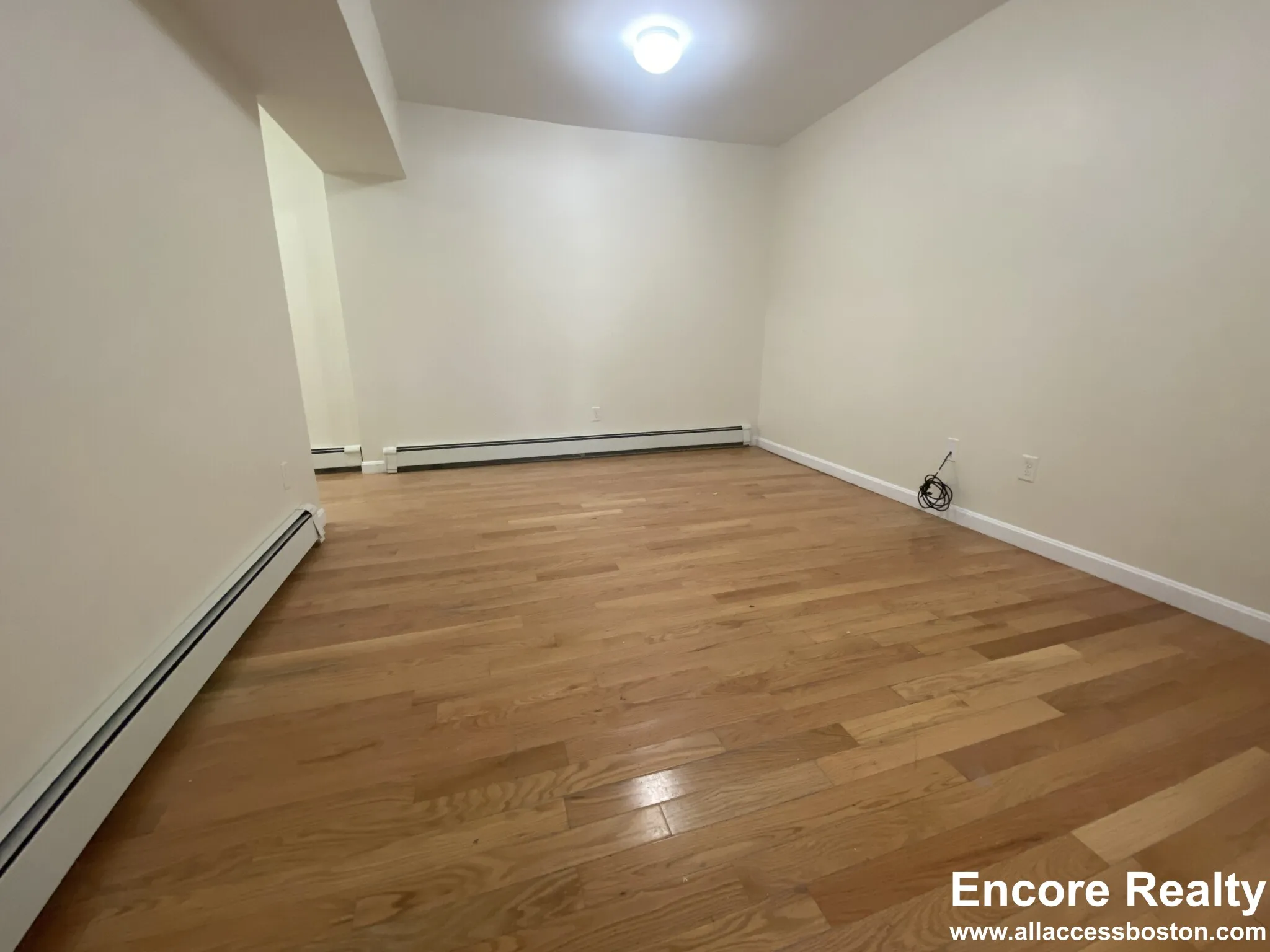 2 bed, 1 bath apartment for rent at 1640 Commonwealth Ave Unit 0, Brighton — photo 5 of 11