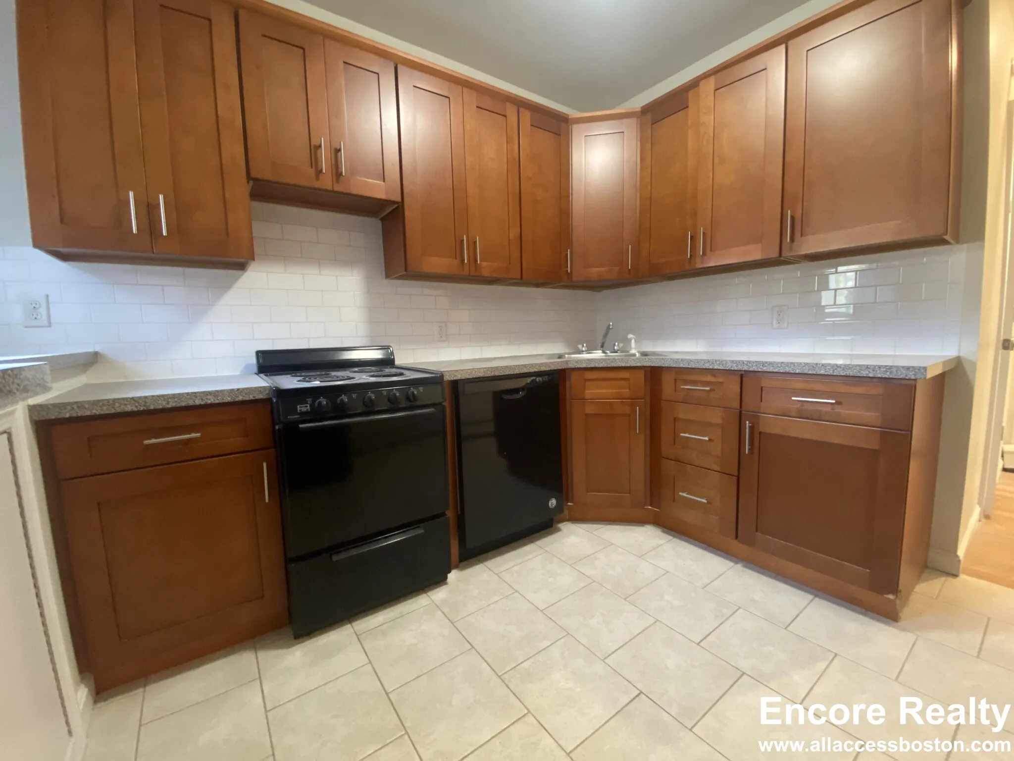 2 bed, 1 bath apartment for rent at 1640 Commonwealth Ave Unit 0, Brighton — photo 1 of 11