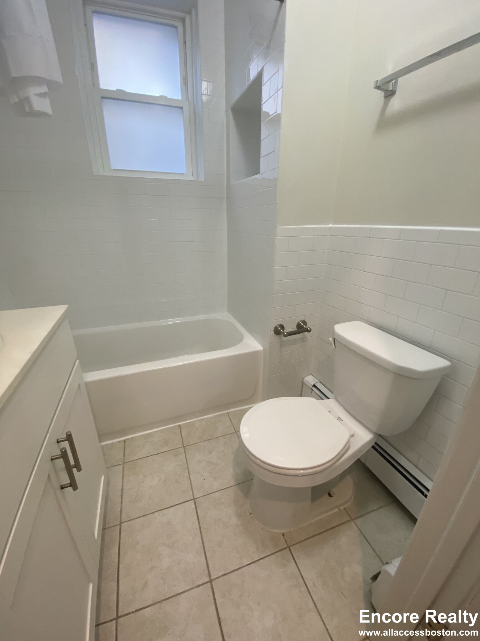 2 bed, 1 bath apartment for rent at 1640 Commonwealth Ave Unit 00, Brighton — photo 11 of 25