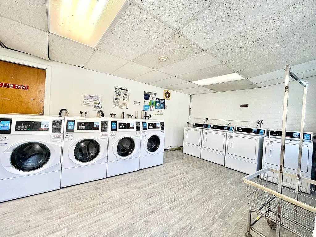 Studio bed, 1 bath apartment for rent at 1641 Commonwealth Ave Unit 11, Brighton — photo 7 of 7