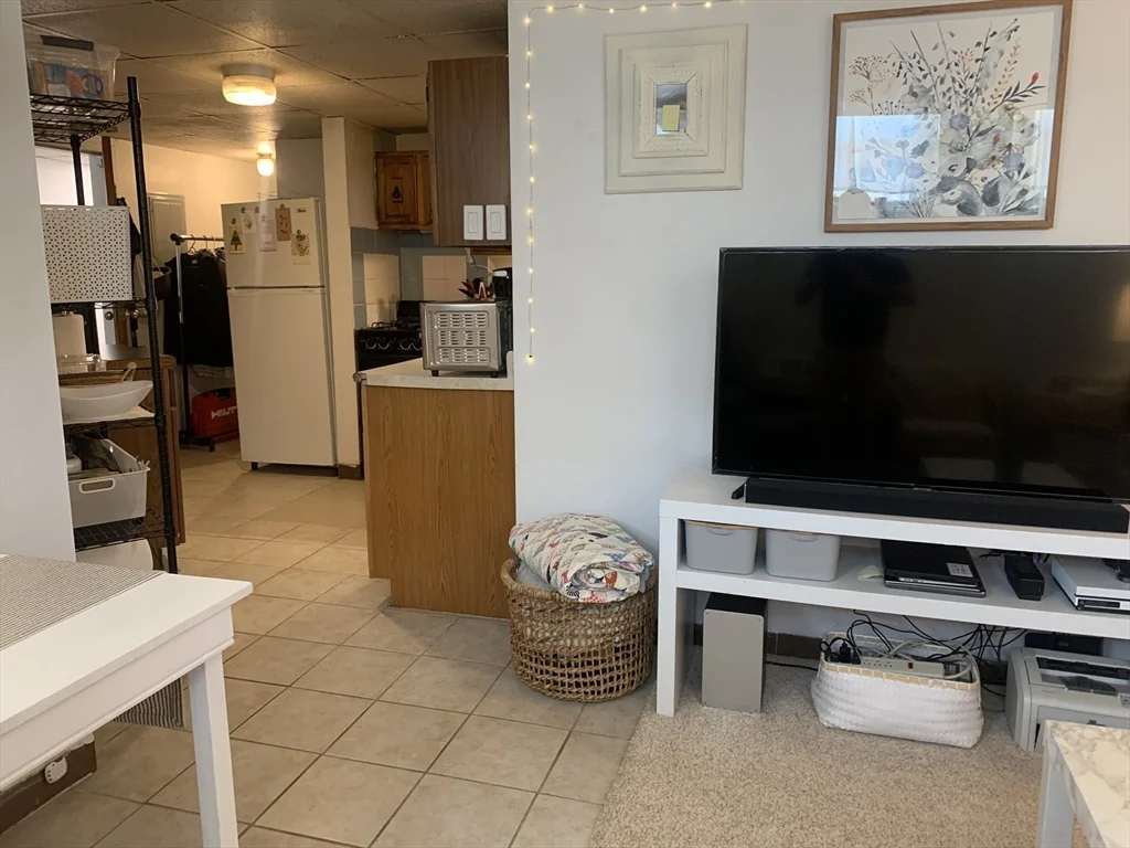 1 bed, 1 bath apartment for rent at 1641 Commonwealth Ave Unit 19, Brighton — photo 5 of 18