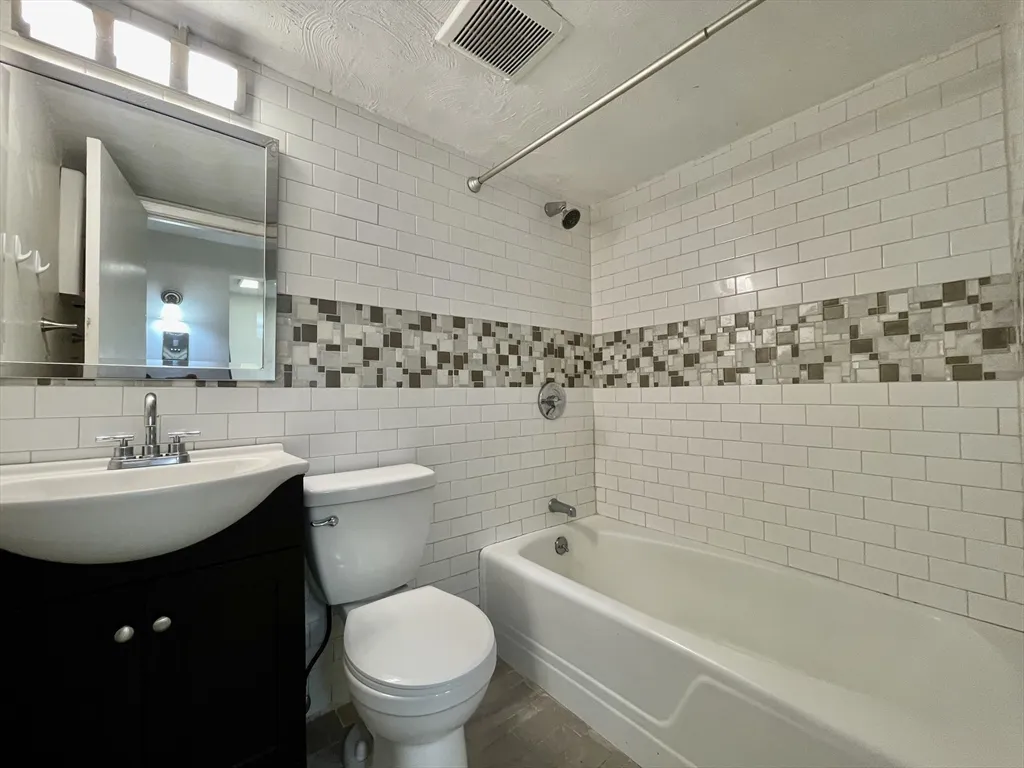 1 bed, 1 bath apartment for rent at 1643 Cambridge St Unit 21, Mid-Cambridge — photo 23 of 28