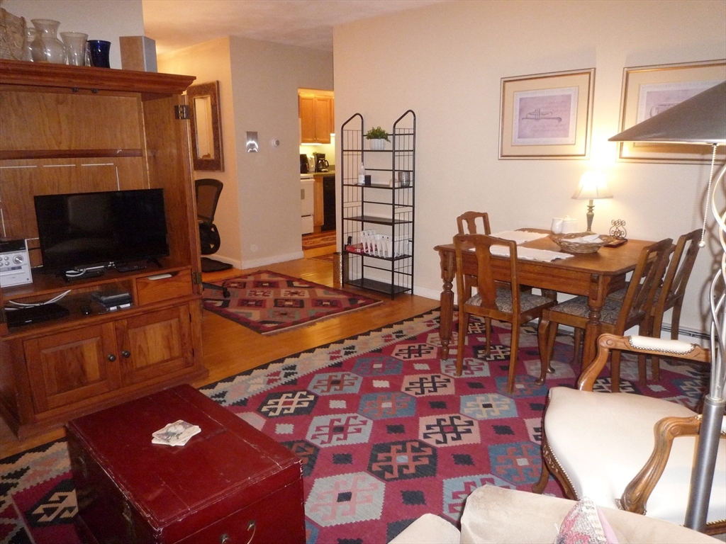 2 bed, 1 bath apartment for rent at 1643 Cambridge St Unit 32, Mid-Cambridge — photo 6 of 23