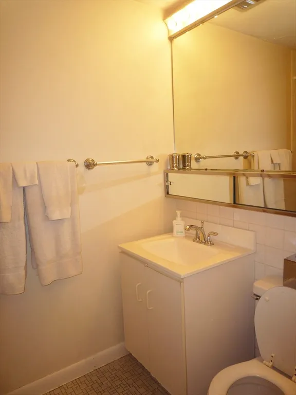 2 bed, 1 bath apartment for rent at 1643 Cambridge St Unit 42, Mid-Cambridge — photo 20 of 26