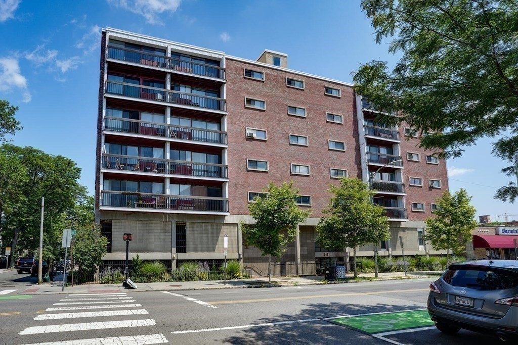 1 bed, 1 bath apartment for rent at 1643 Cambridge St Unit 54, Cambridge — photo 2 of 11