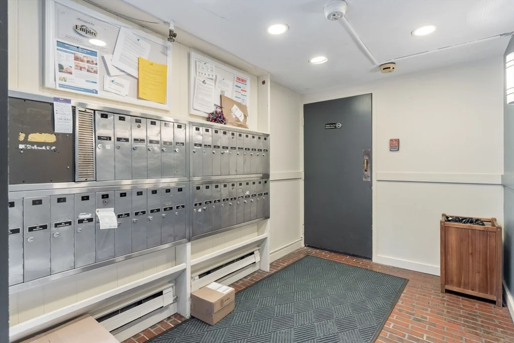 1 bed, 1 bath apartment for rent at 1643 Cambridge St Unit 75, Harvard Square — photo 14 of 17
