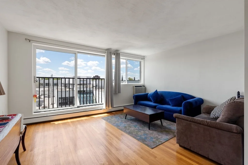 1 bed, 1 bath apartment for rent at 1643 Cambridge St Unit 75, Harvard Square — photo 1 of 17