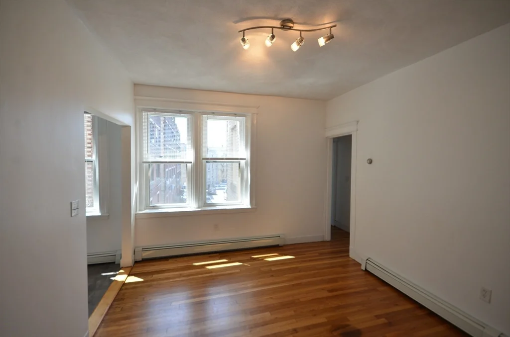 1 bed, 1 bath apartment for rent at 1645 Commonwealth Ave Unit 3, Brighton — photo 2 of 11