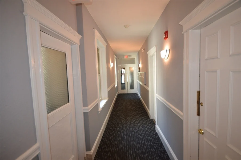 1 bed, 1 bath apartment for rent at 1645 Commonwealth Ave Unit 3, Brighton — photo 10 of 11
