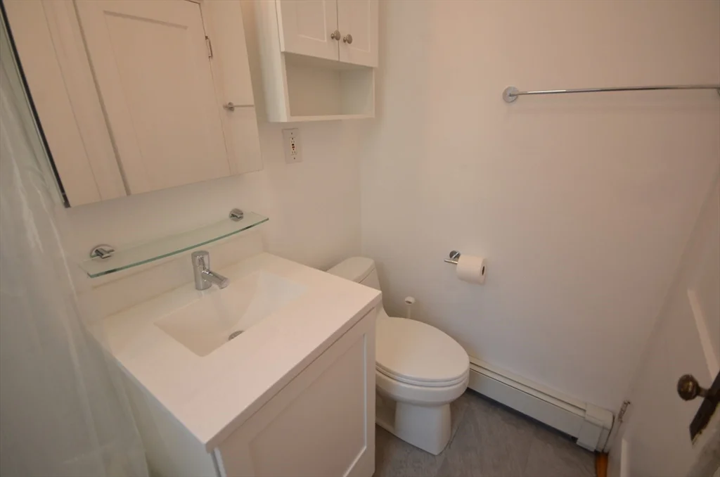 1 bed, 1 bath apartment for rent at 1645 Commonwealth Ave Unit 3, Brighton — photo 8 of 11