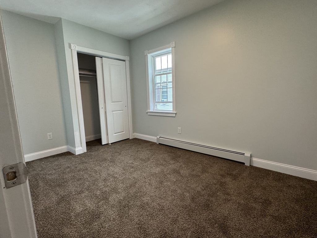 5 bed, 3 bath apartment for rent at 165 Baker St Unit 1, Gardner — photo 13 of 23