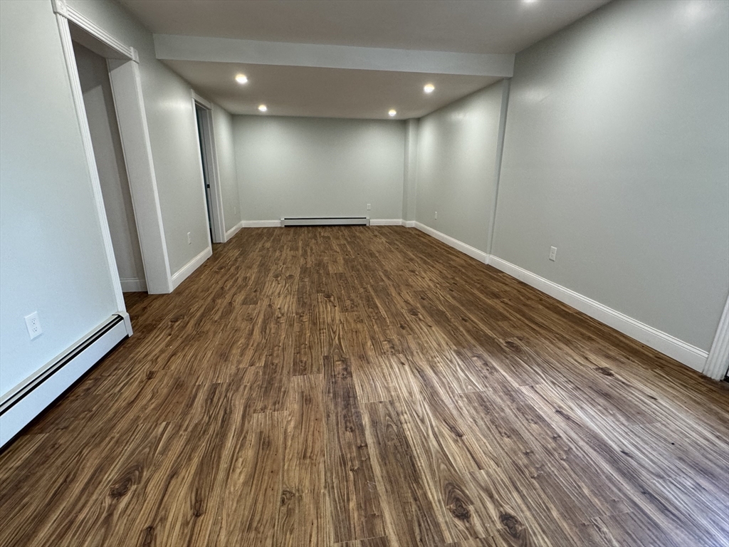 5 bed, 3 bath apartment for rent at 165 Baker St Unit 1, Gardner — photo 19 of 23
