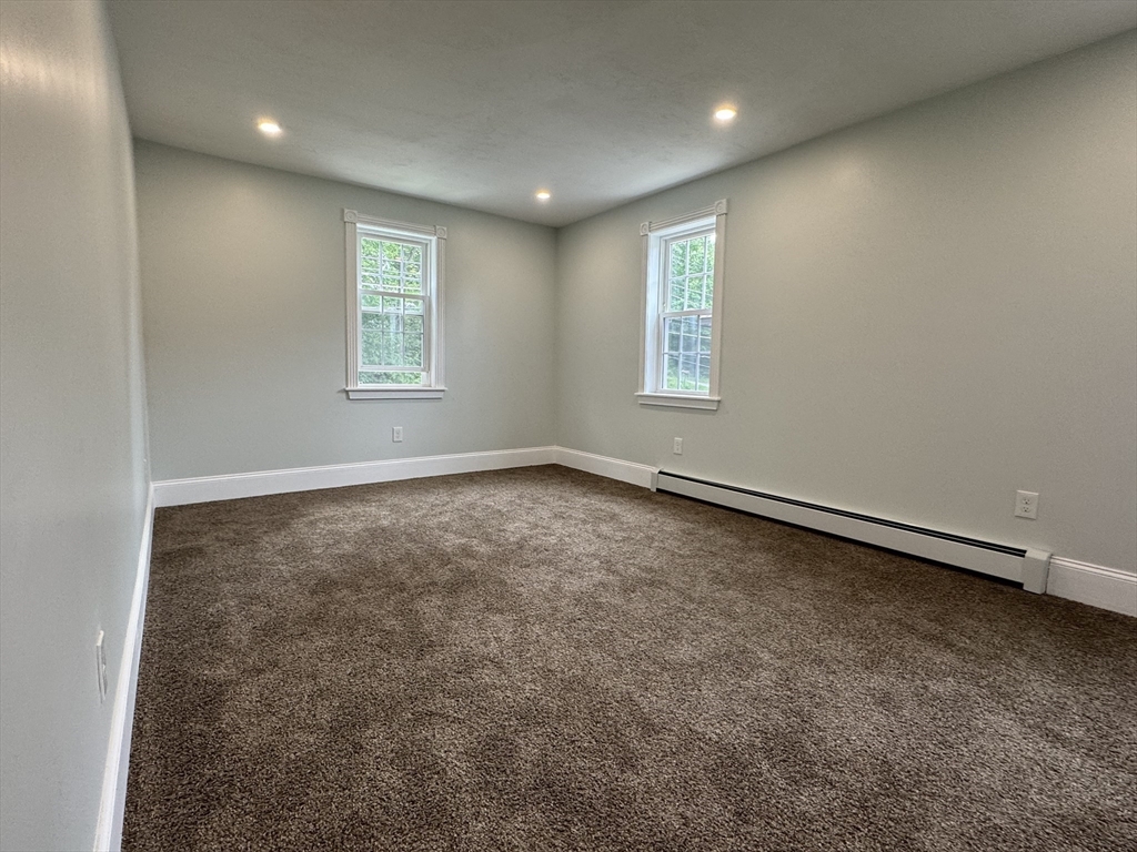 5 bed, 3 bath apartment for rent at 165 Baker St Unit 1, Gardner — photo 15 of 23
