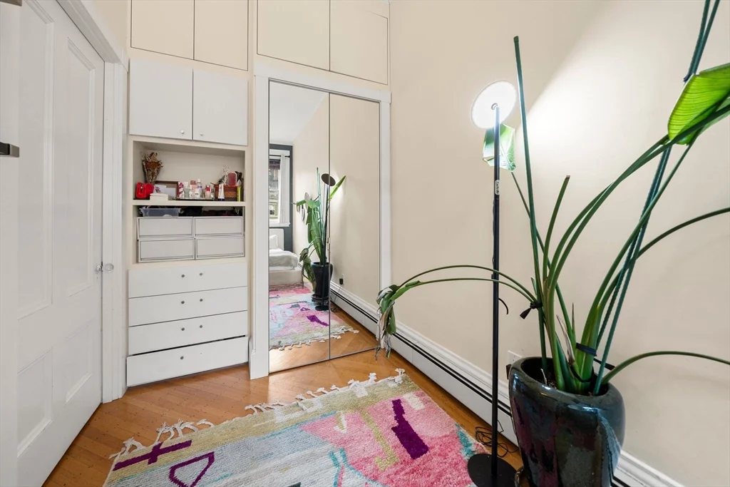 1 bed, 1 bath apartment for rent at 165 Beacon St Unit 8, Back Bay — photo 16 of 25