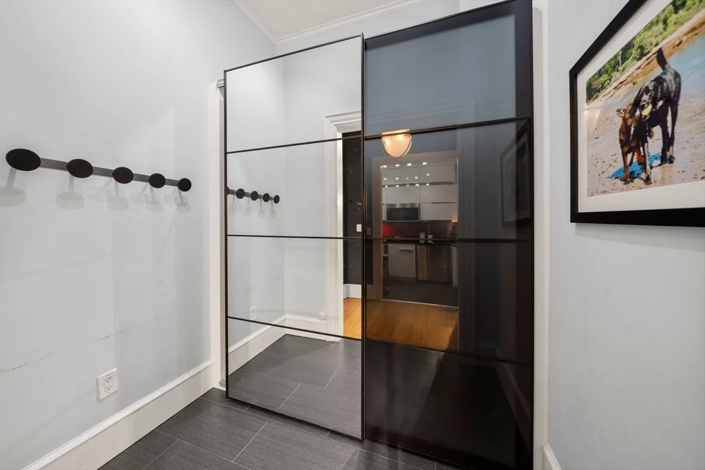 1 bed, 1 bath apartment for rent at 165 Beacon St Unit 8, Back Bay — photo 19 of 25