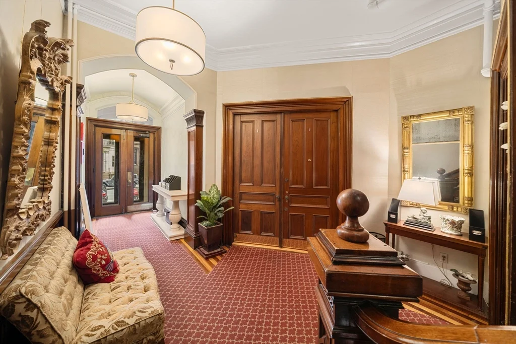 1 bed, 1 bath apartment for rent at 165 Beacon St Unit 8, Back Bay — photo 23 of 25