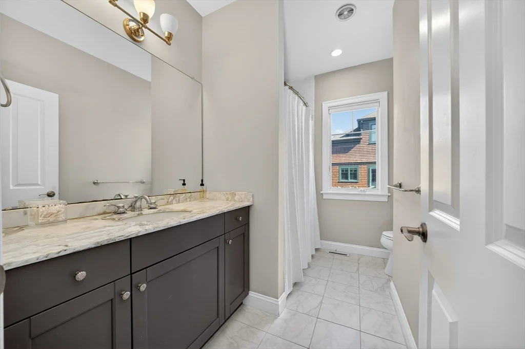 3 bed, 3 bath apartment for rent at 165 Black Rock Dr Unit 165, Hingham — photo 13 of 20