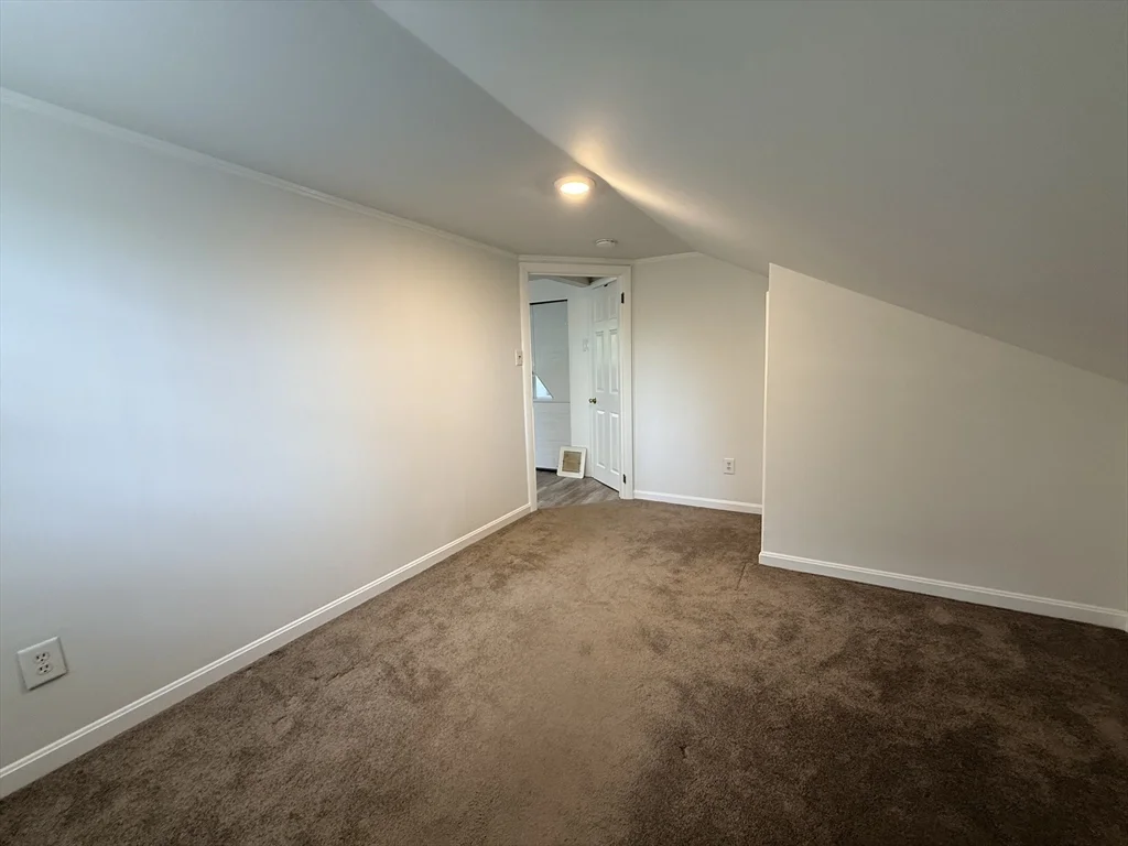 1 bed, 1 bath apartment for rent at 165 Bolton St Unit A, Lancaster — photo 8 of 10