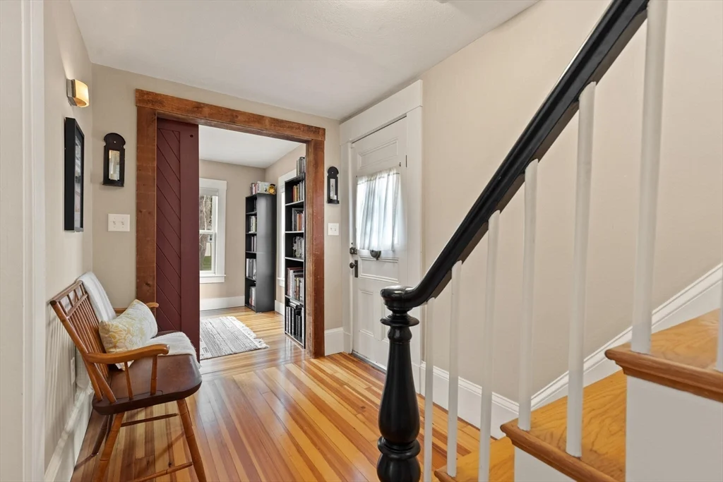 4 bed, 3 bath apartment for rent at 165 Burlington St, Woburn — photo 8 of 42