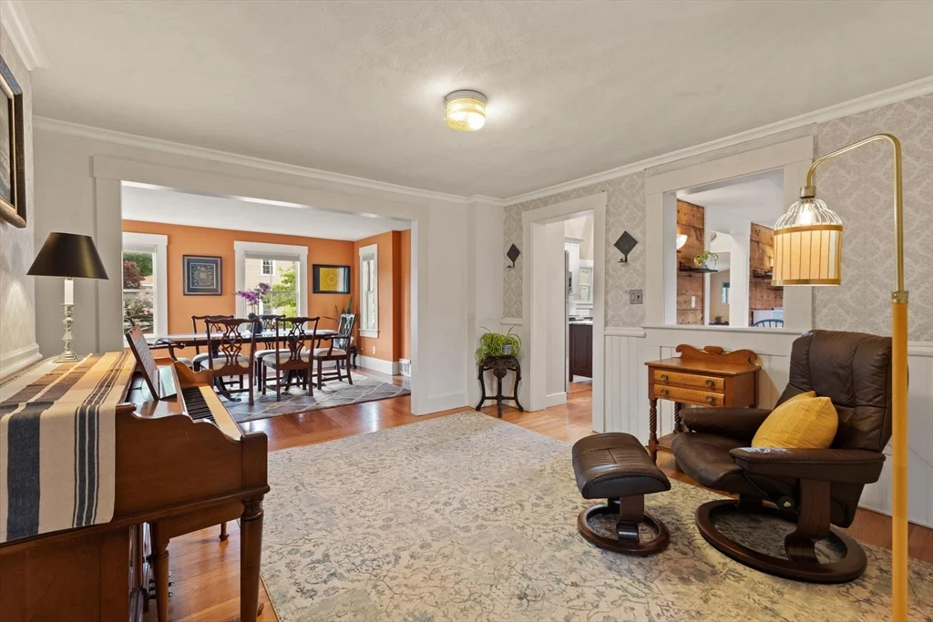 4 bed, 3 bath apartment for rent at 165 Burlington St, Woburn — photo 32 of 42