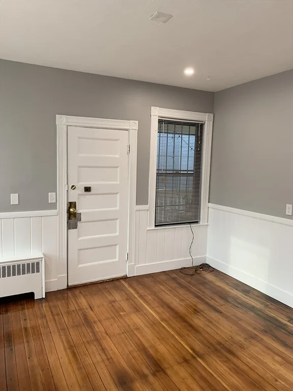 3 bed, 1 bath apartment for rent at 165 Chestnut Ave Unit 3, Jamaica Plain — photo 6 of 19