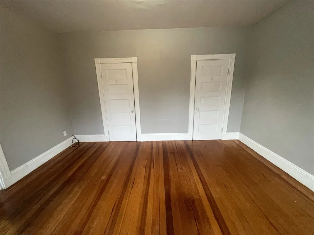 3 bed, 1 bath apartment for rent at 165 Chestnut Ave Unit 3, Jamaica Plain — photo 18 of 19