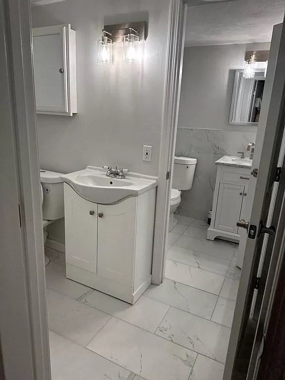 1.5 bed, 1.5 bath apartment for rent at 165 Cottage St Unit 510, Chelsea — photo 8 of 12