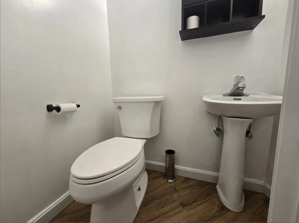 2 bed, 1 bath apartment for rent at 165 Cottage St Unit 706, Chelsea — photo 17 of 26