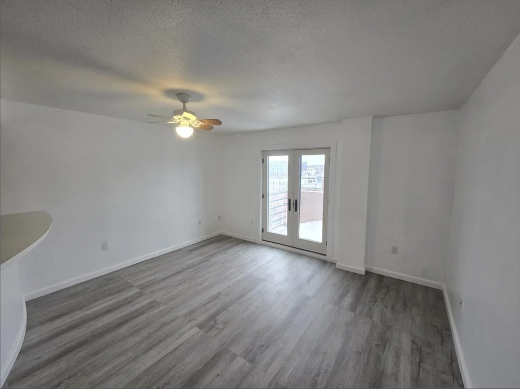 2 bed, 1 bath apartment for rent at 165 Cottage St Unit 706, Chelsea — photo 2 of 26